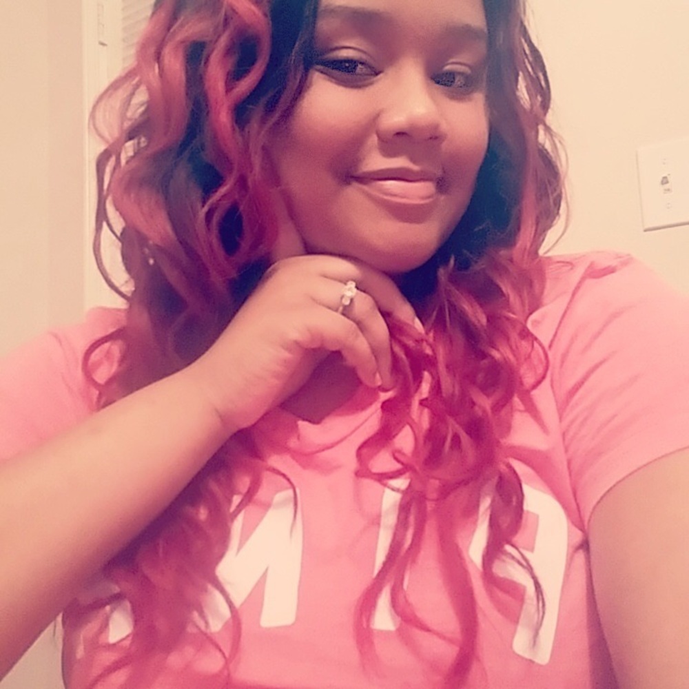 Meet your Posher, Janay